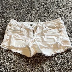 White low rise jean shorts